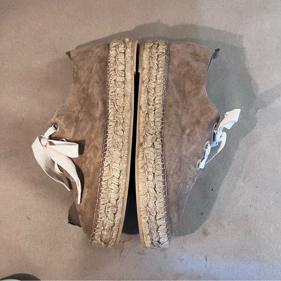 NWOB Eric Michael Womens Espadrilles Platform Heels Tan Suede LaceUp Spain EU 42 - Picture 6 of 13